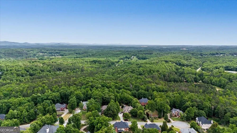 122 Ridge View DR Ball Ground, GA 30107
