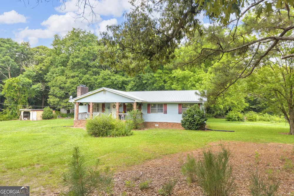 89 New House RD Canon, GA 30520