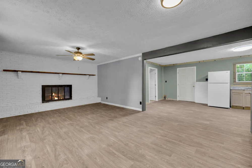 89 New House RD Canon, GA 30520