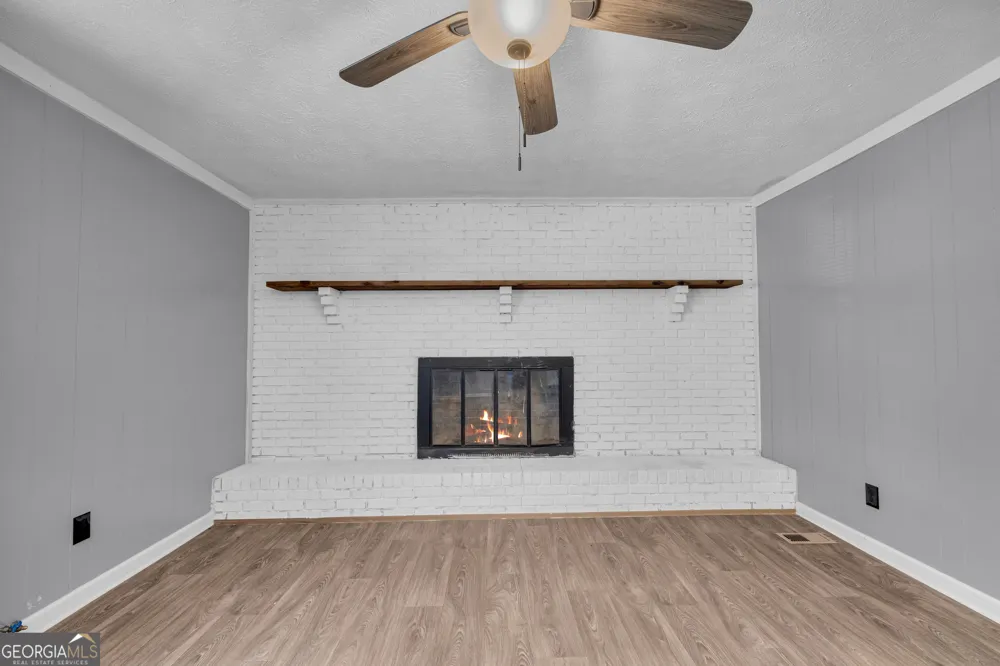 89 New House RD Canon, GA 30520