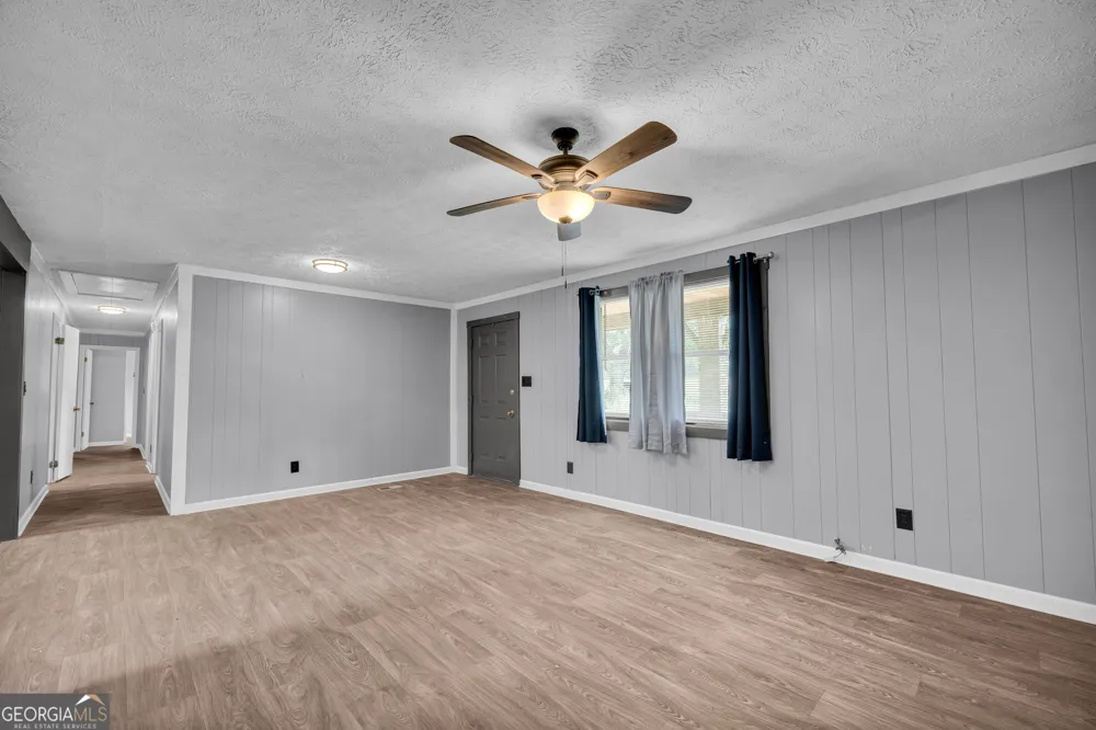 89 New House RD Canon, GA 30520
