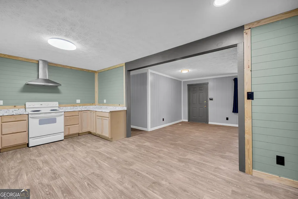 89 New House RD Canon, GA 30520