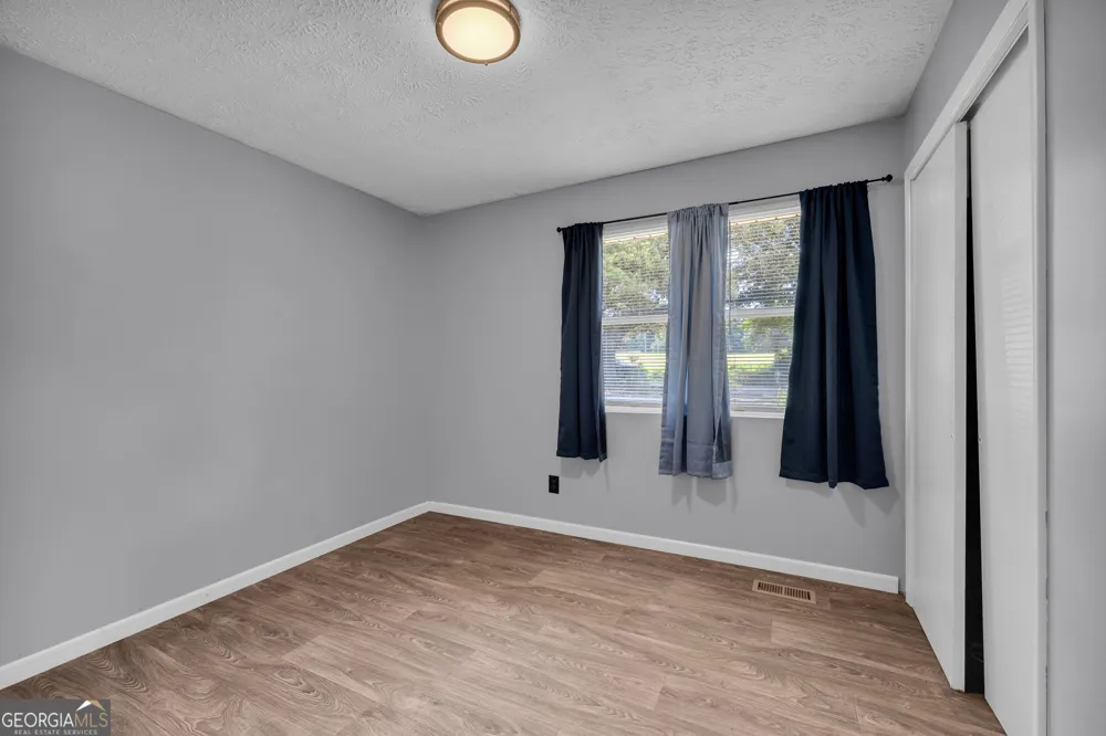 89 New House RD Canon, GA 30520