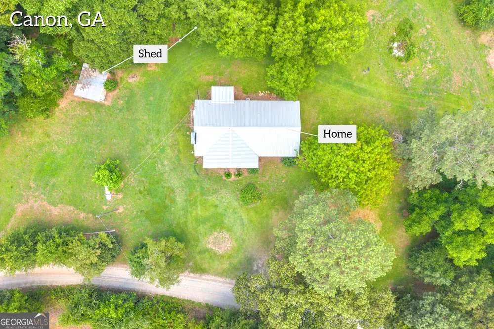 89 New House RD Canon, GA 30520