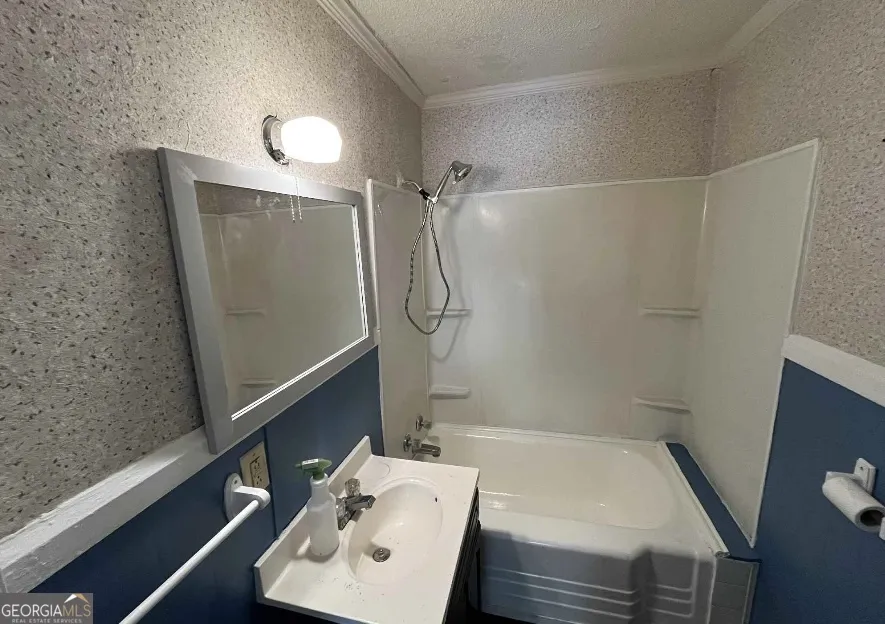 702 E Waring ST E Waycross, GA 31502