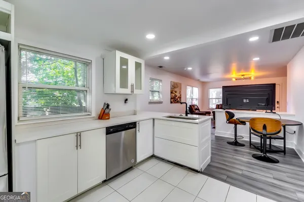 2876 Randall ST East Point, GA 30344