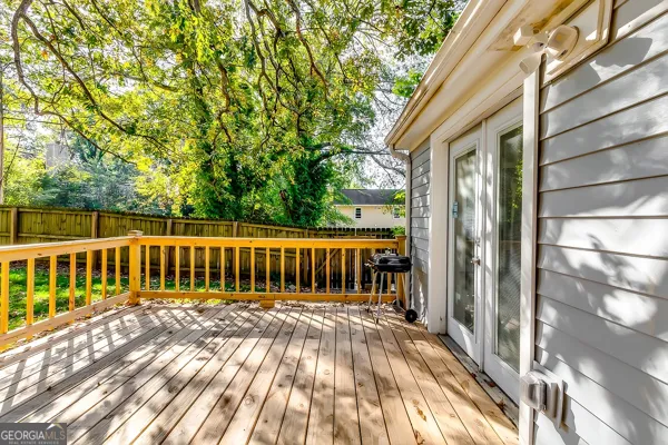 2876 Randall ST East Point, GA 30344