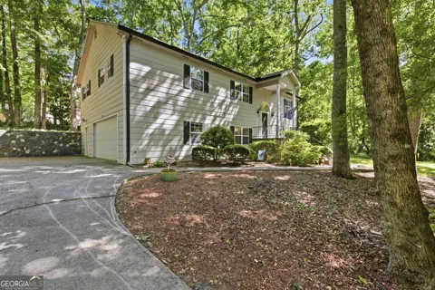 325 Springwood DR
