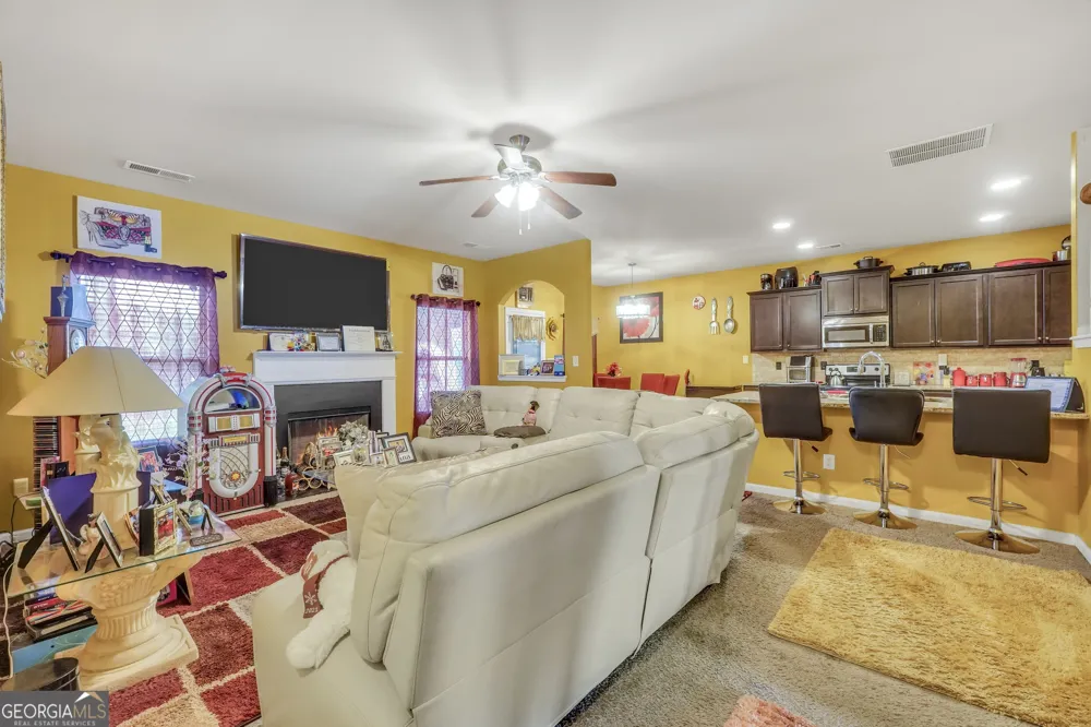 942 Amelia DR Byron, GA 31008
