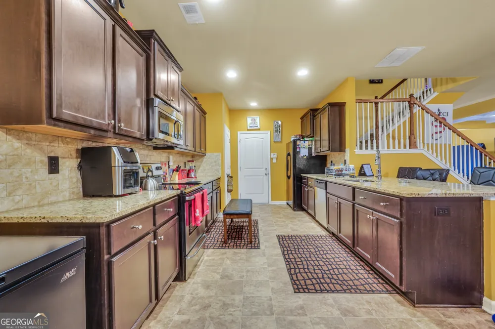 942 Amelia DR Byron, GA 31008
