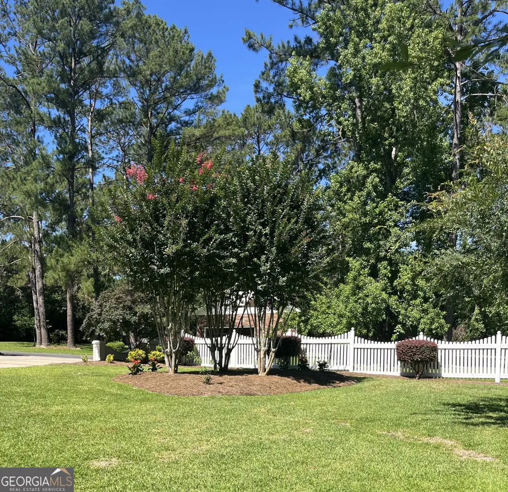 1501 Andrea DR Waycross, GA 31501
