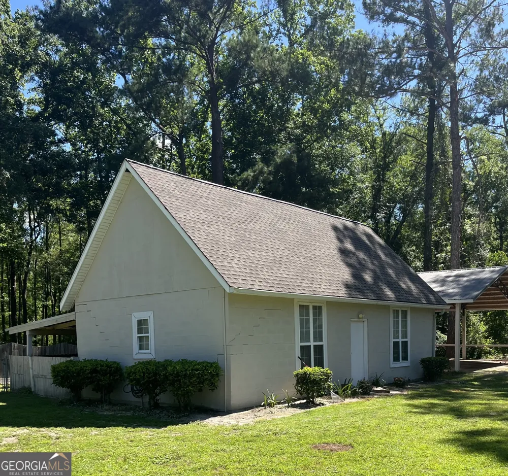 1501 Andrea DR Waycross, GA 31501