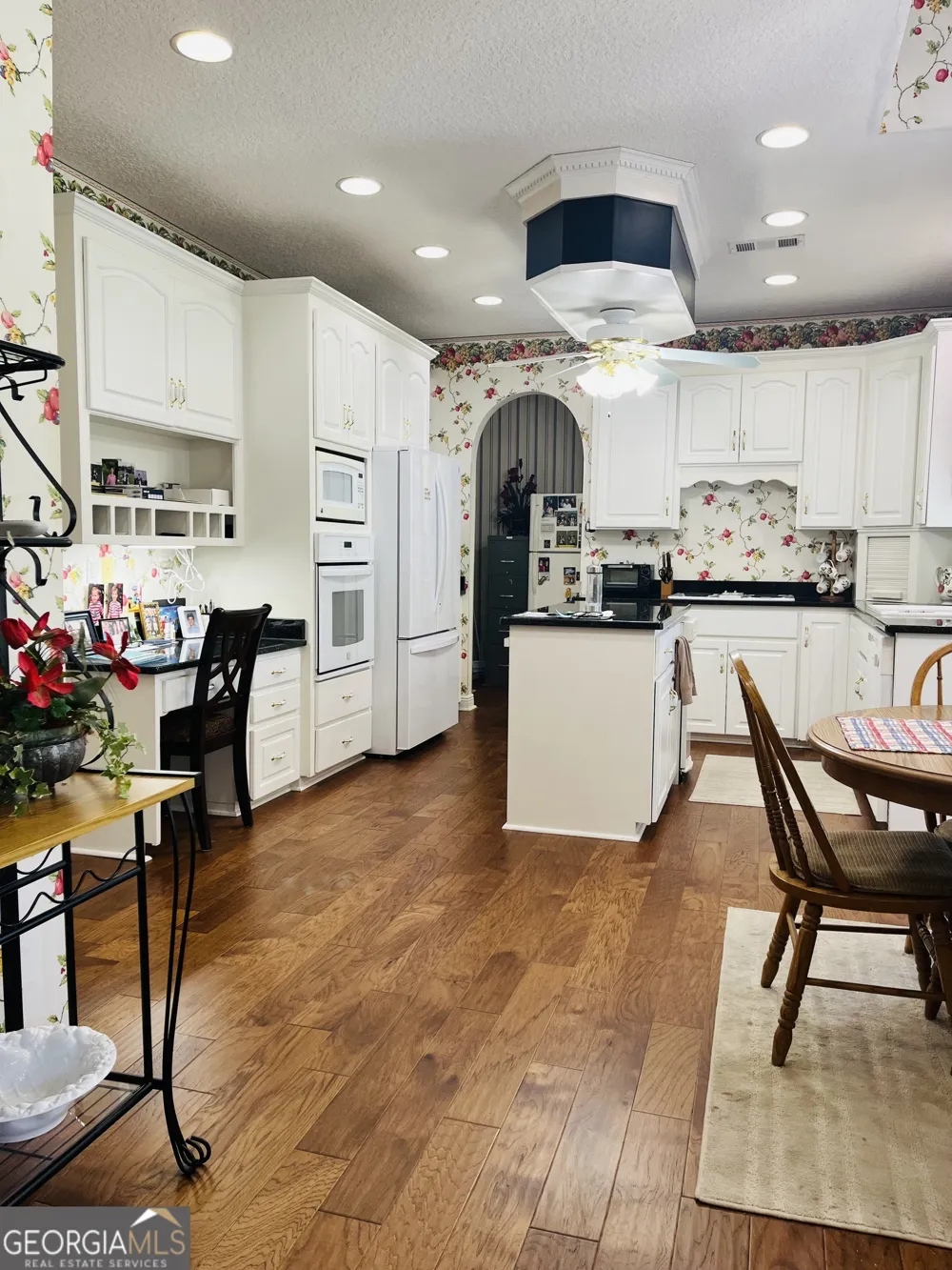 1501 Andrea DR Waycross, GA 31501