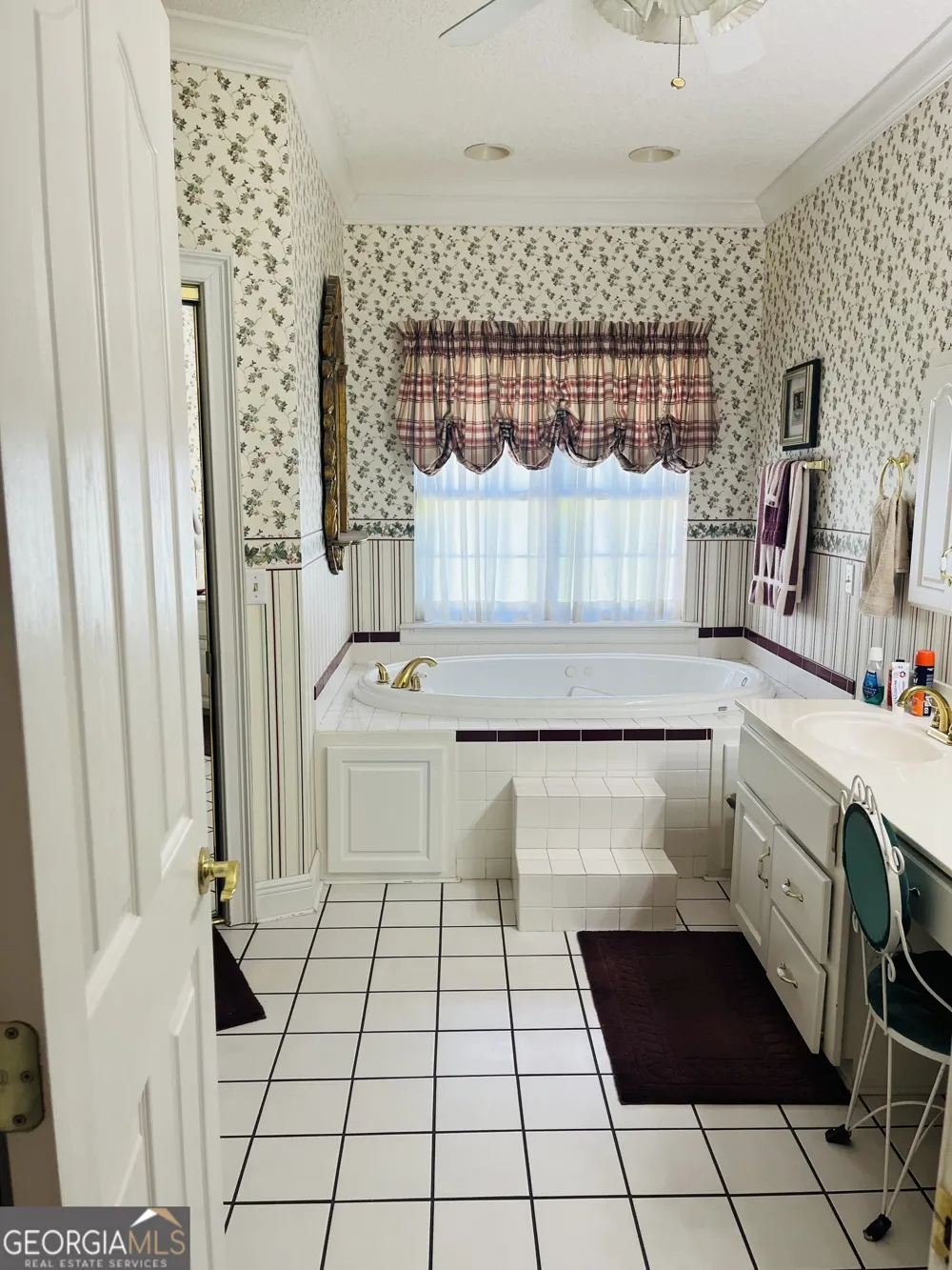 1501 Andrea DR Waycross, GA 31501