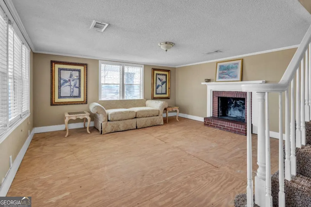 1832 Douglas HWY Hazlehurst, GA 31539