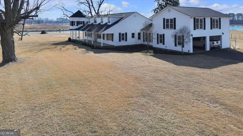 1832 Douglas HWY Hazlehurst, GA 31539