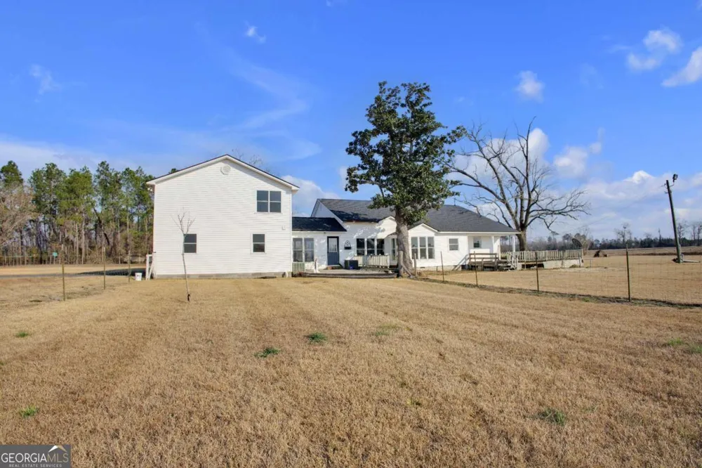 1832 Douglas HWY Hazlehurst, GA 31539