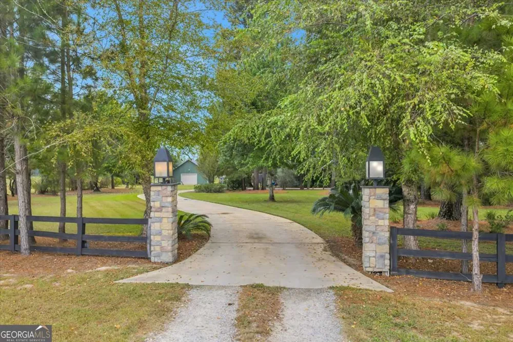 568 Hopewell Church RD Rhine, GA 31077