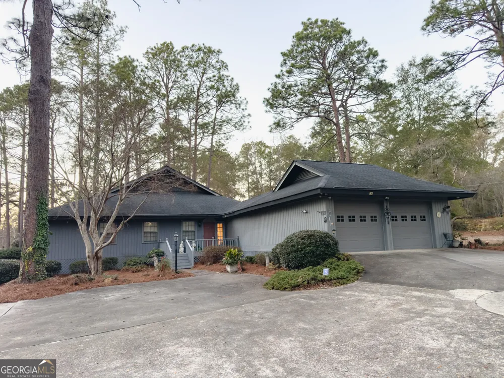 935 Odom ST Millen, GA 30442