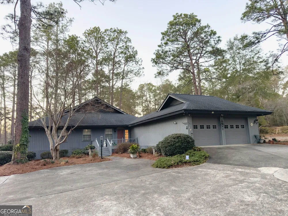935 Odom ST Millen, GA 30442