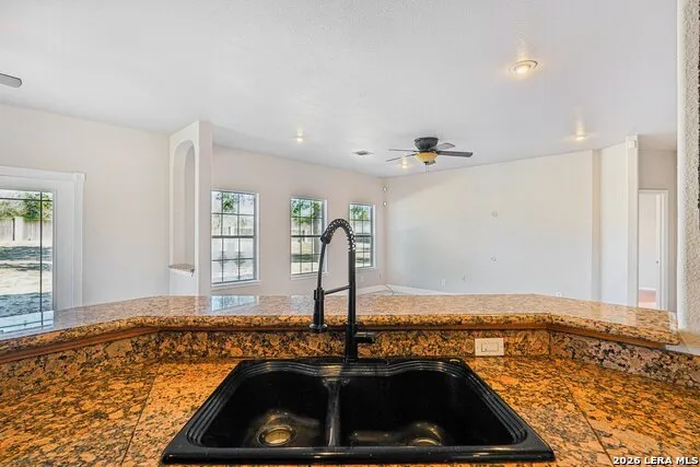 301 County Road 6862 Natalia, TX 78059