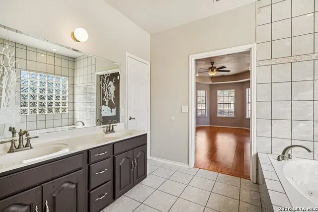 301 County Road 6862 Natalia, TX 78059