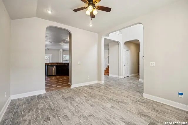 301 County Road 6862 Natalia, TX 78059