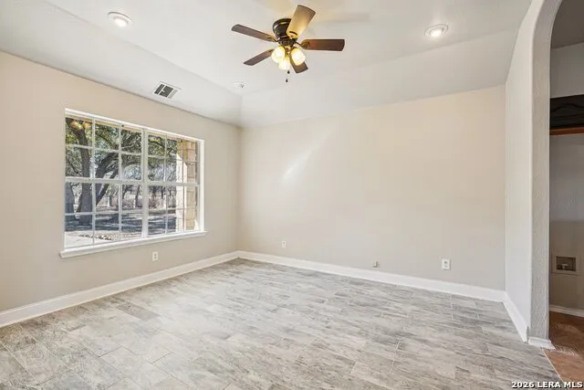 301 County Road 6862 Natalia, TX 78059