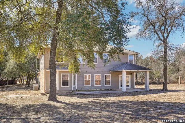 301 County Road 6862 Natalia, TX 78059