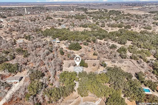 301 County Road 6862 Natalia, TX 78059