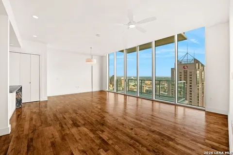 610 E Market #UNIT 3110