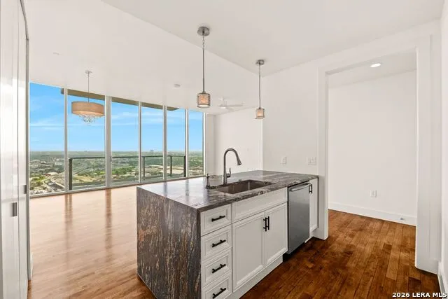 610 E Market #UNIT 3110 San Antonio, TX 78205