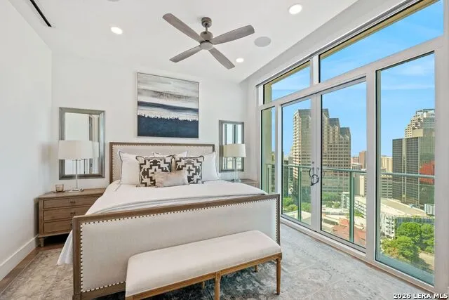 123 Lexington #APT 1410 San Antonio, TX 78205