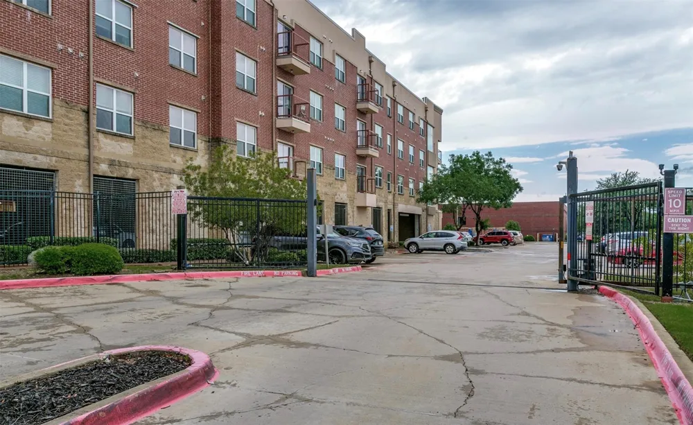 1100 W Trinity Mills Road #3028 Carrollton, TX 75006