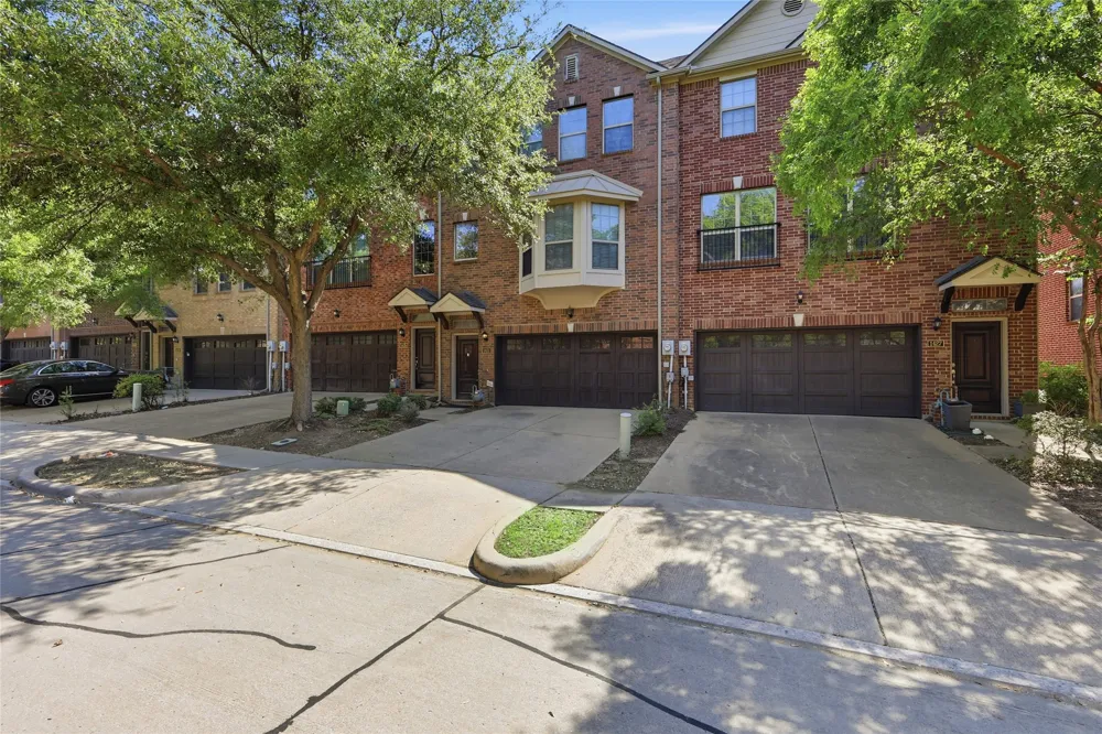 1431 Chase Lane Irving, TX 75063