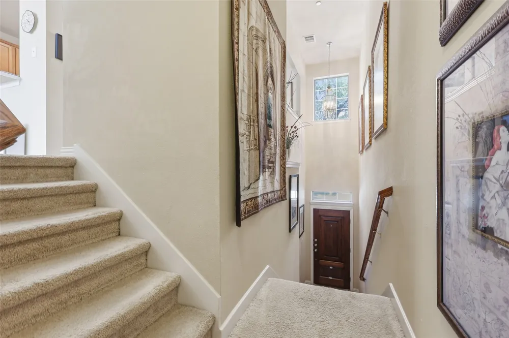 1431 Chase Lane Irving, TX 75063