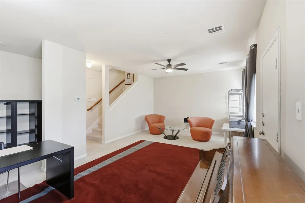 1431 Chase Lane Irving, TX 75063