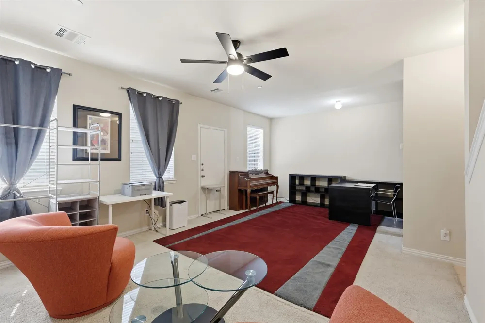 1431 Chase Lane Irving, TX 75063