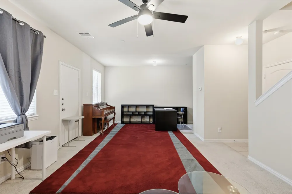 1431 Chase Lane Irving, TX 75063