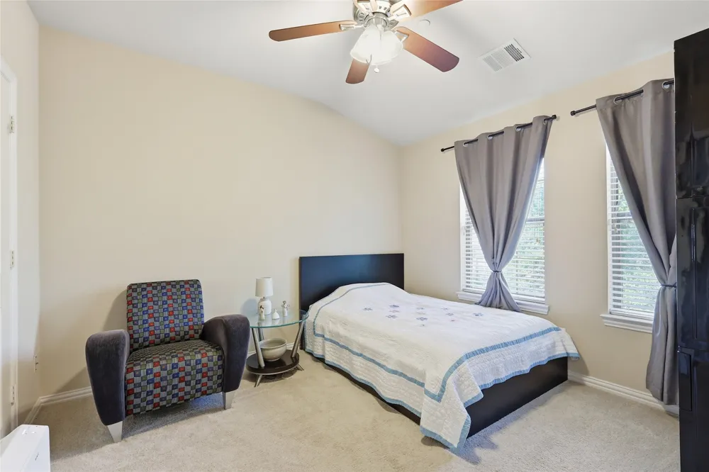 1431 Chase Lane Irving, TX 75063