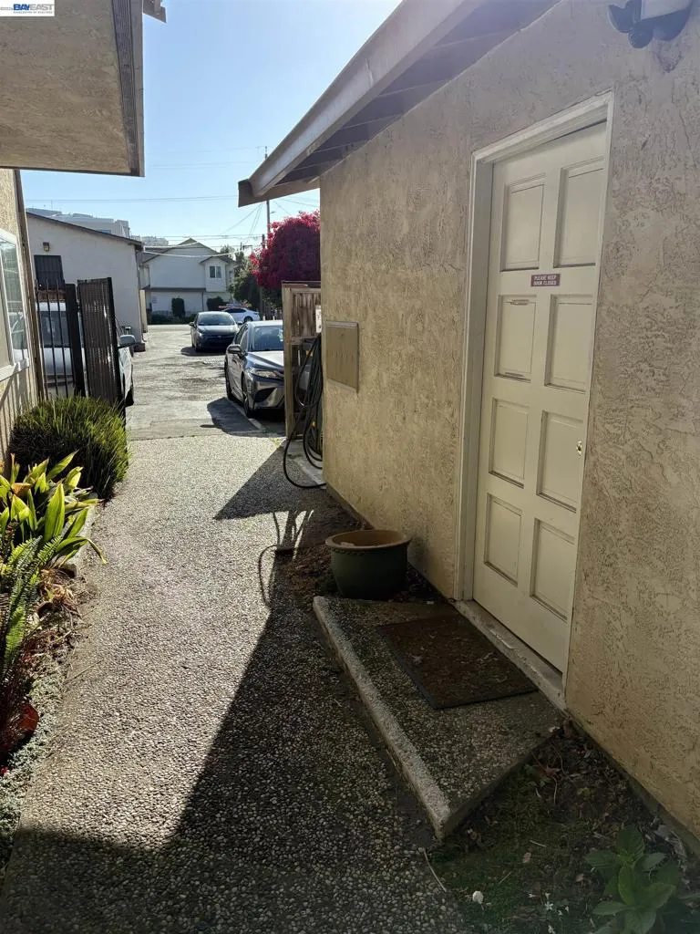 20026 Wisteria St Castro Valley, CA 94546