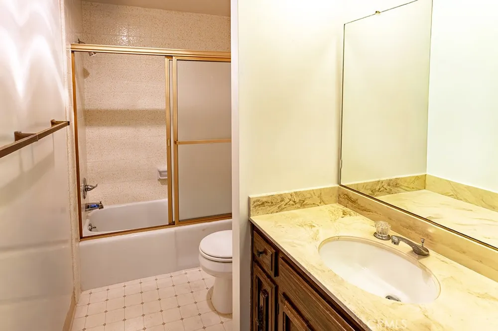 1184 W 11th Street #5 San Pedro, CA 90731