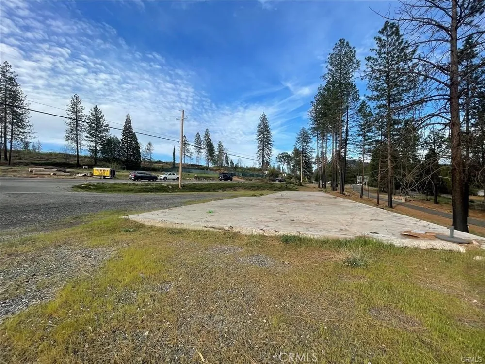 9272 Skyway Paradise, CA 95969
