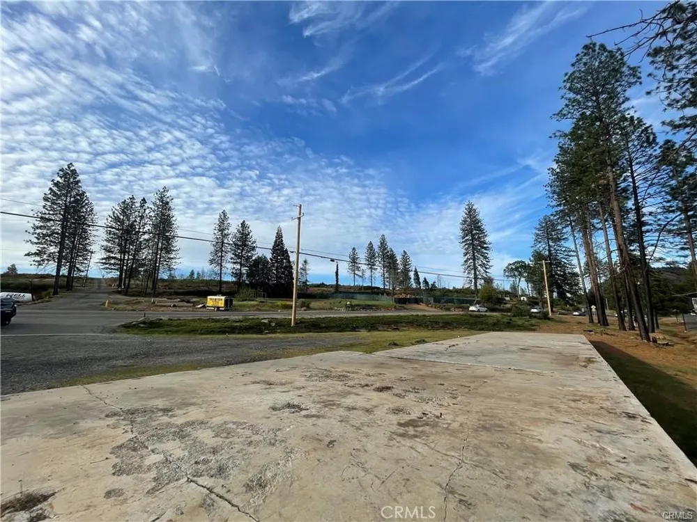 9272 Skyway Paradise, CA 95969