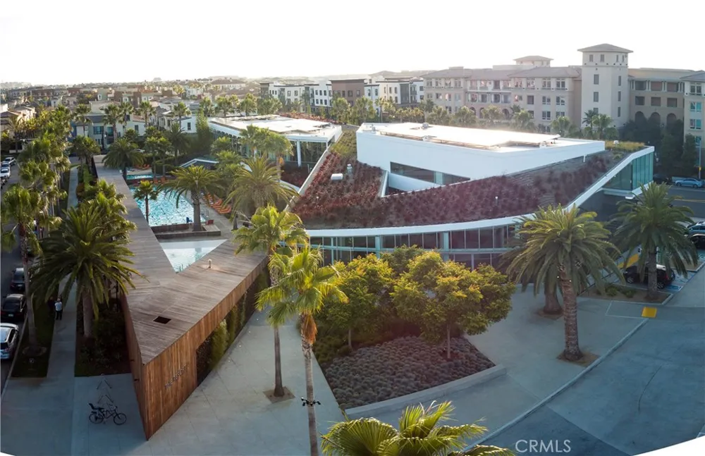13045 Pacific Promenade #102 Playa Vista, CA 90094
