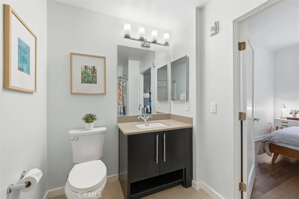 13045 Pacific Promenade #102 Playa Vista, CA 90094