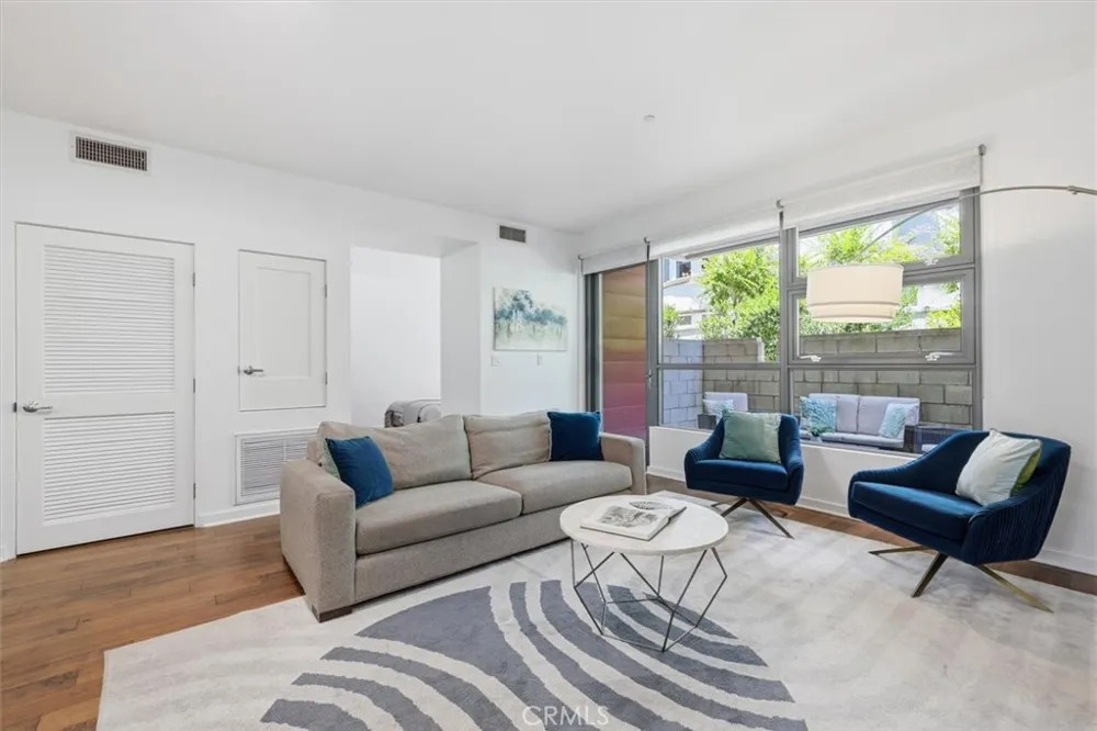 13045 Pacific Promenade #102 Playa Vista, CA 90094