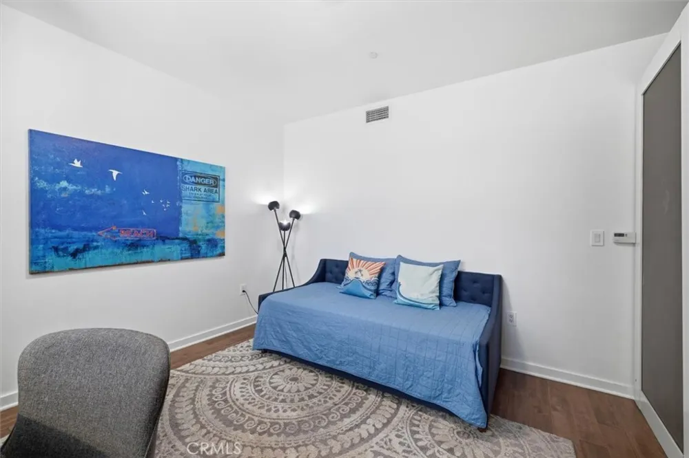 13045 Pacific Promenade #102 Playa Vista, CA 90094