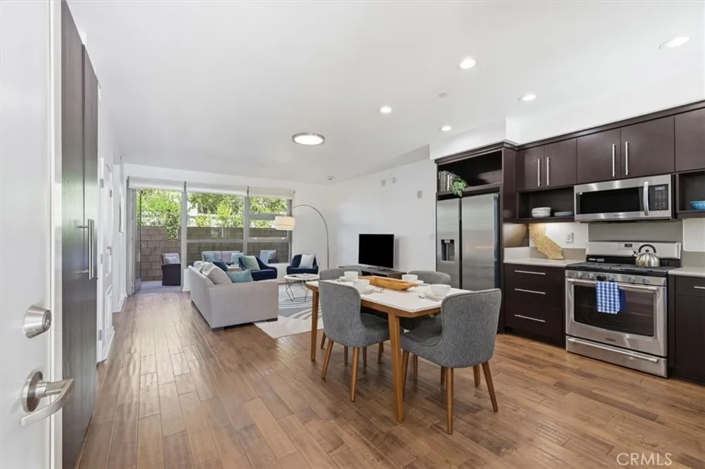 13045 Pacific Promenade #102 Playa Vista, CA 90094