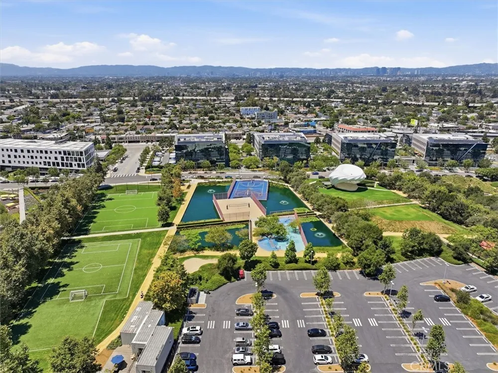 13045 Pacific Promenade #102 Playa Vista, CA 90094